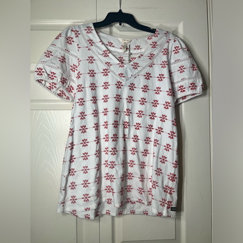 Matilda Jane Women's White Red Eyelet Top V Neck Short Sleeves Shirt